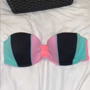 Victoria Secret • bikini top